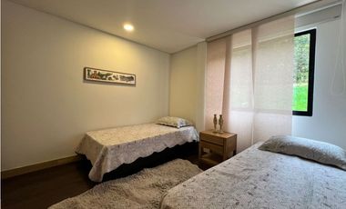 CASA EN PARCELACION EL RETIRO VIA CARABANCHEL