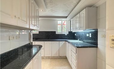 Casa en Arriendo Castropol Medellín