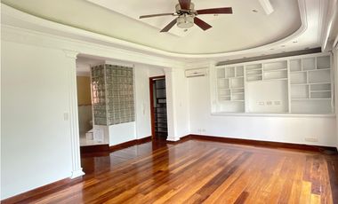 Casa en Arriendo Castropol Medellín