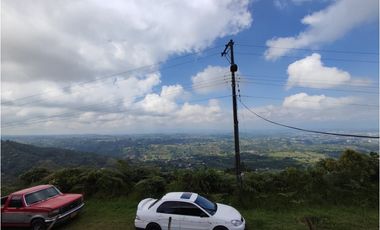 Ecohotel apuerta cerrada para la venta en la bella Pereira!!