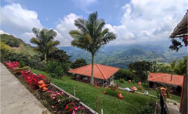 Ecohotel apuerta cerrada para la venta en la bella Pereira!!