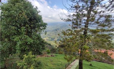 Ecohotel apuerta cerrada para la venta en la bella Pereira!!