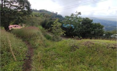 Lote con vista panorámica para la venta en la bella Pereira