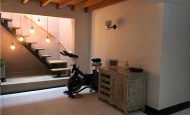 Casa Reformada Ecx Ubicación Poblado la concha 339m2💰1400 Mill
