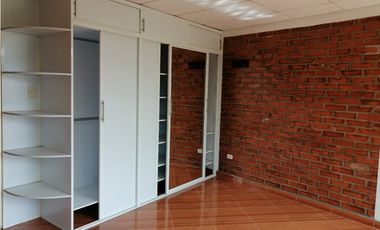VENTA DE CASA DE 3 PISOS INDEPENDIENTES CIRO VELAZCO - JAMUNDI