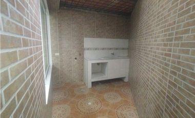 VENTA DE CASA DE 3 PISOS INDEPENDIENTES CIRO VELAZCO - JAMUNDI