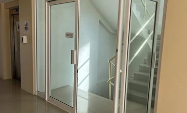 Se renta departamento en Park Towers, Playas de Tijuana