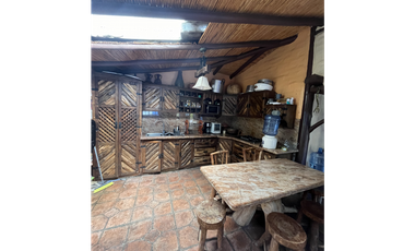 Venta de Quinta Amueblada, Azogues, Guapán, Sector Aguilán, 2070m²