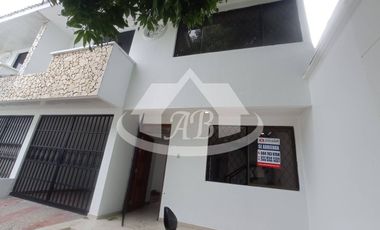 CASA EN VENTA BARRIO URBINA|1754