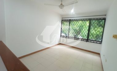 CASA EN VENTA BARRIO URBINA|1754