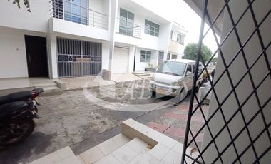 CASA EN VENTA BARRIO URBINA|1754