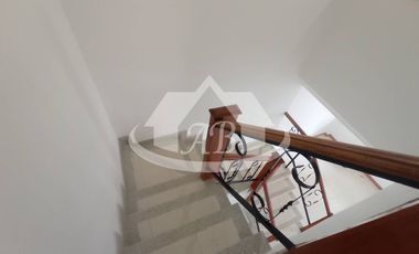 CASA EN VENTA BARRIO URBINA|1754
