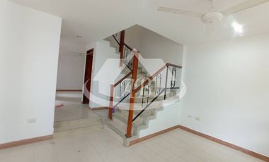 CASA EN VENTA BARRIO URBINA|1754