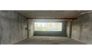 Se Alquila Local en Vía Brasil 164 Mtrs