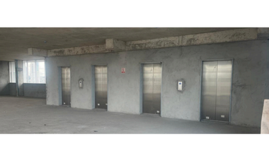 Se Vende Oficina en Vía Brasil