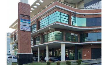 SE VENDE LOCAL EN LA VIA ESPAÑA