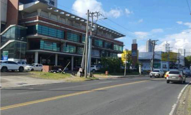 SE VENDE LOCAL EN LA VIA ESPAÑA