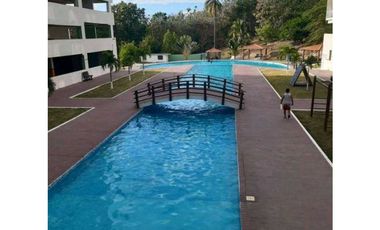 VENTA DE APARTAMENTO EN PLAYA CORONA, FRENTE AL MAR