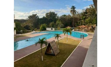 VENTA DE APARTAMENTO EN PLAYA CORONA, FRENTE AL MAR