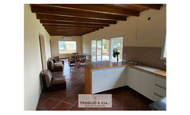 CASA DE TRES AMBIENTES EN SIERRA DE LOS PADRES