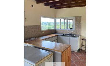 CASA DE TRES AMBIENTES EN SIERRA DE LOS PADRES