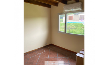 CASA DE TRES AMBIENTES EN SIERRA DE LOS PADRES