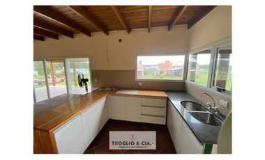 CASA DE TRES AMBIENTES EN SIERRA DE LOS PADRES