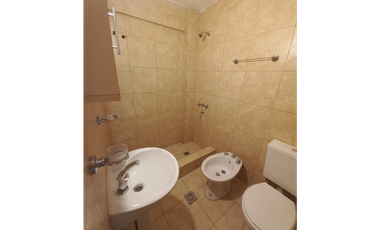 DEPARTAMENTOS 2 Y 3 AMB SOBRE AV. VENEZUELA