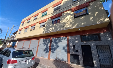 DEPARTAMENTOS 2 Y 3 AMB SOBRE AV. VENEZUELA