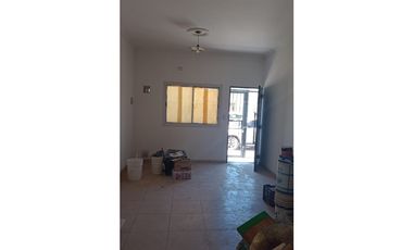 VENTA- CASA TIPO DEPARTAMENTO NUEVA-GUAYMALLEN-MENDOZA
