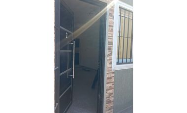 VENTA- CASA TIPO DEPARTAMENTO NUEVA-GUAYMALLEN-MENDOZA
