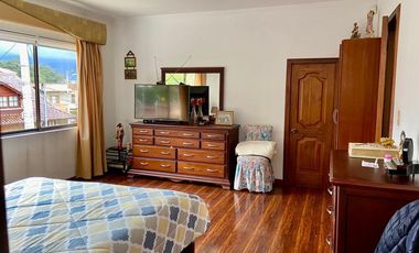 HERMOSA CASA EN VENTA, SECTOR EL CONSTITUCIONAL