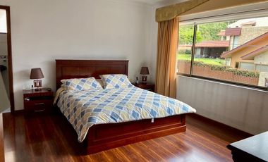 HERMOSA CASA EN VENTA, SECTOR EL CONSTITUCIONAL