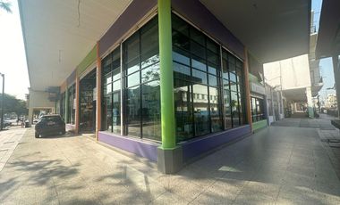 VENTA EDIFICIO COMERCIAL  ESQUINERO SECTOR BAHIA GYE (AGE)