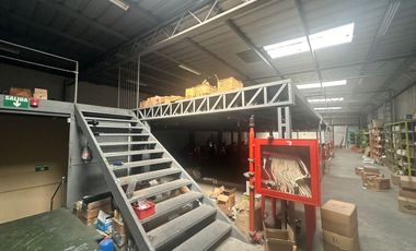 VENTA EDIFICIO COMERCIAL  ESQUINERO SECTOR BAHIA GYE (AGE)