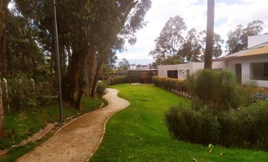 Casas VIP en venta, de 2 y 3 habitaciones dentro de Urbanización