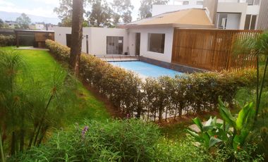 Casas VIP en venta, de 2 y 3 habitaciones dentro de Urbanización