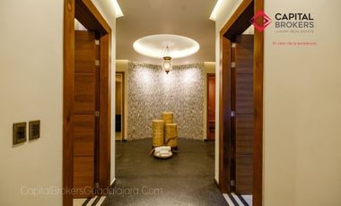 Casa en Venta en Reserva Real Con Alberca Por Zona Andares Terminados de Lujo