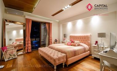 Casa en Venta en Reserva Real Con Alberca Por Zona Andares Terminados de Lujo