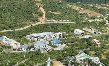 HERMOSA CASA CON PISCINA EN RENTA, SECTOR PLAYAS VILLAMIL