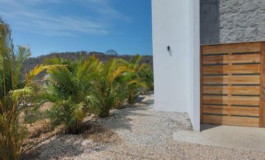 HERMOSA CASA CON PISCINA EN RENTA, SECTOR PLAYAS VILLAMIL