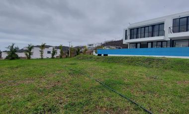 HERMOSA CASA CON PISCINA EN RENTA, SECTOR PLAYAS VILLAMIL