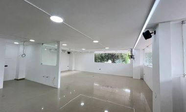 SE ALQUILA LOCAL COMERCIAL CON MEZZANINE CENTRO NORTE (AV)