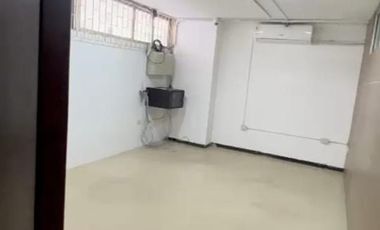 SE ALQUILA LOCAL COMERCIAL CON MEZZANINE CENTRO NORTE (AV)
