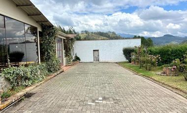 HERMOSO LOCAL EN RENTA, SECTOR EL ALAMO