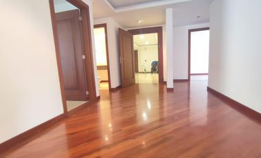 Departamento en renta 4 dorm, con balcón | La Coruña, Quito
