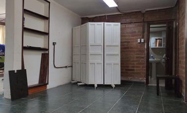 Amplio Terreno en renta de 8700 m²con una suite rustica - Sector Alangasi