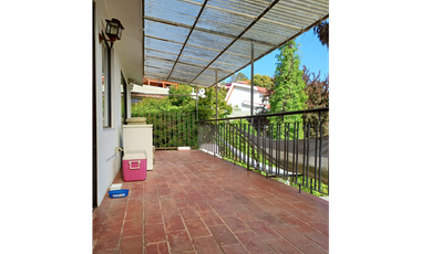 SE VENDE LINDO Y AMPLIO DUPLEX EN MIRAFLORES BAJO, VIÑA DEL MAR