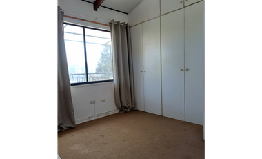 SE VENDE LINDO Y AMPLIO DUPLEX EN MIRAFLORES BAJO, VIÑA DEL MAR