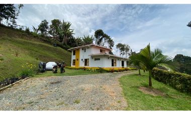 Venta de finca en unidad cerrada de El Santuario, Antioquia
